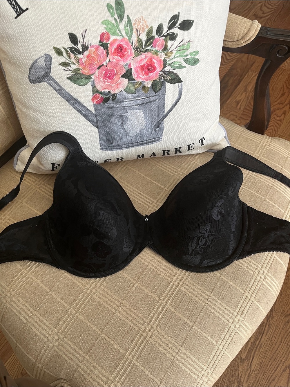 😎😎😎Wacoal  Black Floral Jacquard Underwire Bra 😎😎😎😎 Size 40D